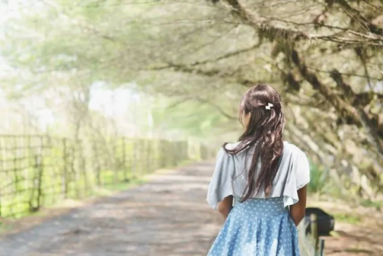 ŽELI SE POČETI BAVITI MODELINGOM I TRAŽI DA JOJ OCIJENITE IZGLED: &Scaron;to mislite, ima li budućnost u modi?