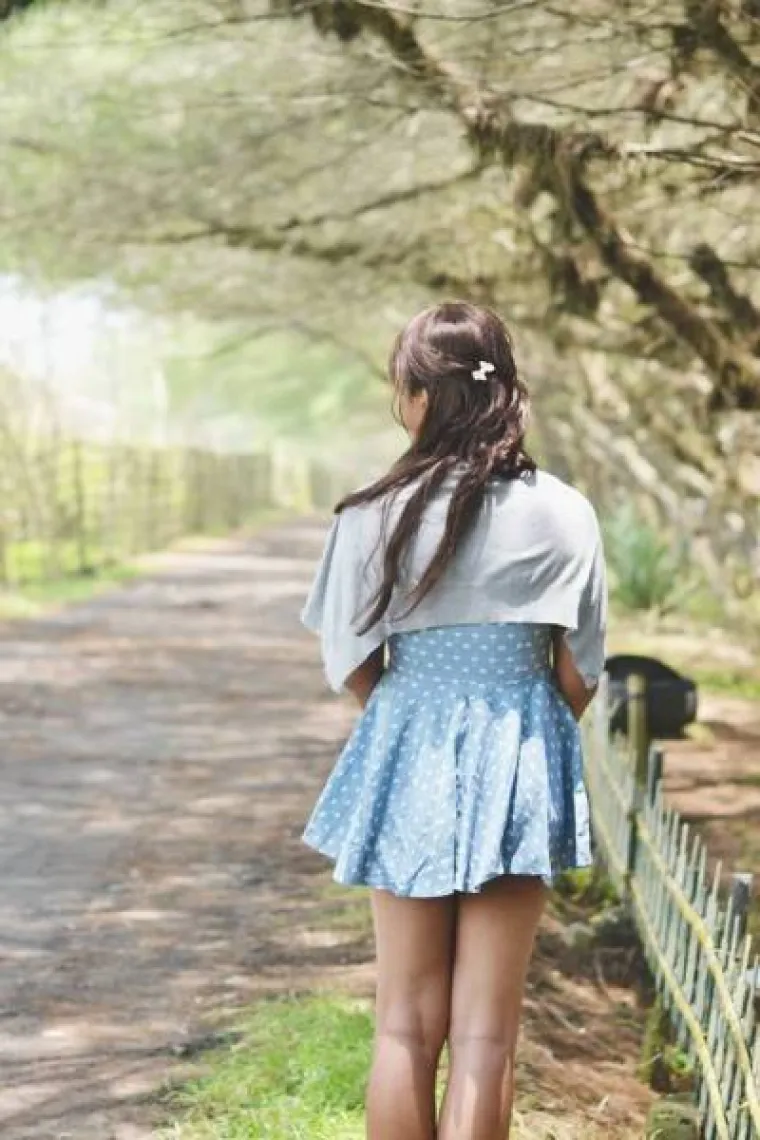 ŽELI SE POČETI BAVITI MODELINGOM I TRAŽI DA JOJ OCIJENITE IZGLED: &Scaron;to mislite, ima li budućnost u modi?