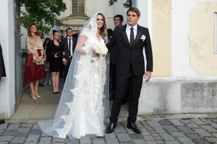 OGNJEN VUKOJEVIĆ OŽENIO BIV&Scaron;U MISS HRVATSKE: Do&scaron;li brojni poznati, Zdravko Mamić stigao sa suprugom