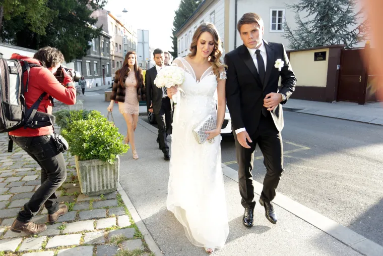 Četiri godine su bili razdvojeni, međutim, ponovno su se vratili jedno drugome i 2016. vjenčali. Te iste godine su dobili sina Luku.