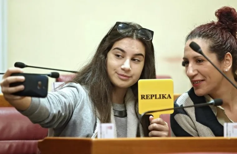 DANI OTVORENIH VRATA U SABORU: Klupe su bile punije nego kad je zasjedanje