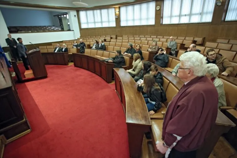 DANI OTVORENIH VRATA U SABORU: Klupe su bile punije nego kad je zasjedanje