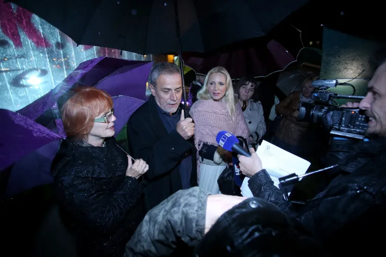 Light show ispred Nacionalne sveučili&scaron;ne knjižnice: fontane zasjale ružičastom bojom kao podr&scaron;ka oboljelima od raka