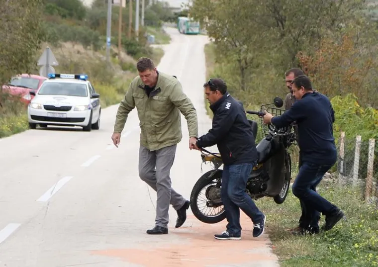 U &Scaron;ibeniku preminuo po&scaron;tar na čiji je moped naletio Fiat Punto