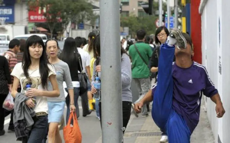 Mnogi ne razumiju japansku kulturu, a galerija koju vam prenosimo jako će vam dobro demonstrirati zašto je to tako. Neke od bizarnih prizora iz japanske svakodnevice i pogledajte u nastavku.