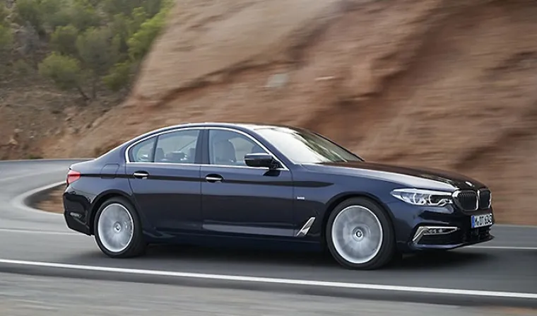 BMW-ova SERIJA 5 ZADIVILA: Pogledajte kako izgleda najnoviji ponos bavarske autoindustrije