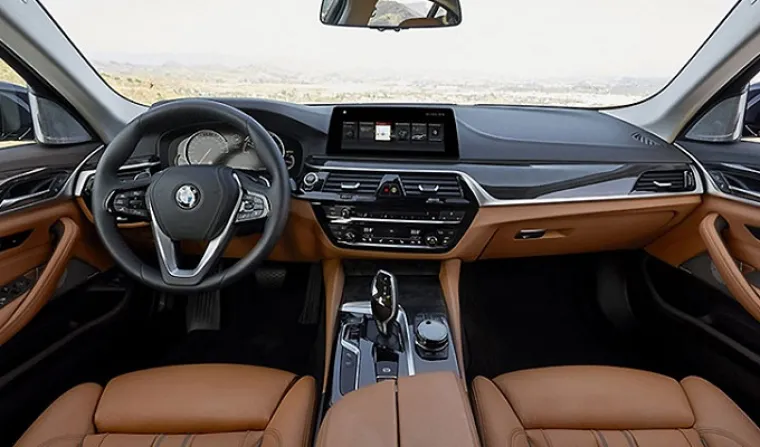 BMW-ova SERIJA 5 ZADIVILA: Pogledajte kako izgleda najnoviji ponos bavarske autoindustrije