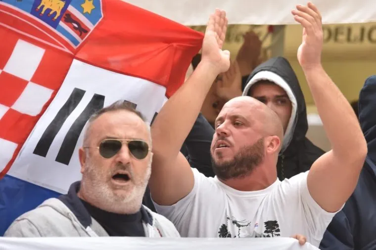 TORNADO PRODRMAO GRAD I POSLAO PORUKU: Ovako je izgledao prosvjed zadarskih navijača