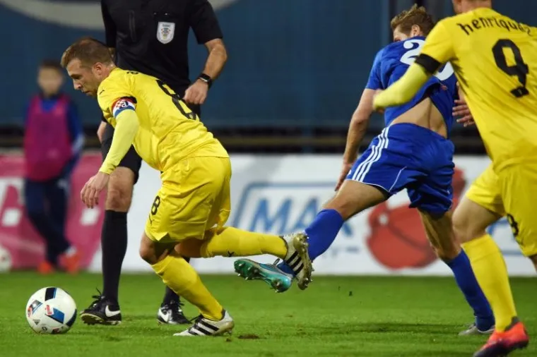 ROVOVSKA BITKA U KOPRIVNICI: Dinamo i Slaven Belupo odigrali ratničku utakmicu