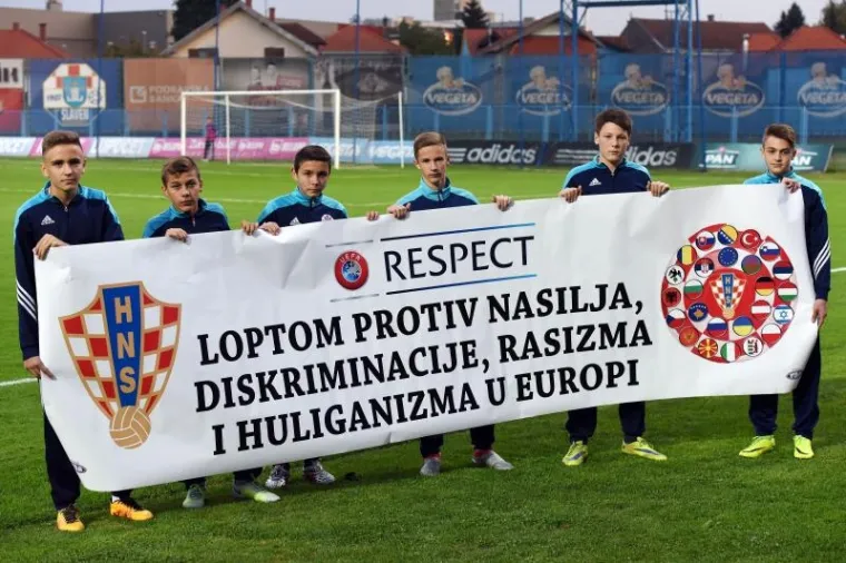 Na gradskom stadionu u Koprivnici, hrvatski prvak u petak navečer svladao je 'Farmaceute' rezultatom 1-0. Jedini gol na susretu djelo je Fernandesa u 77. minuti.