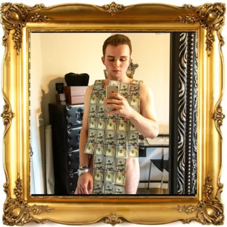 Za sada aplikaciju koriste brojni nasljednici i nasljednice, &scaron;to uključuje i sina legendarnog modnog dizajnera Roberta Cavallija. Među korisnicima je i Ukrajinka Julia Stakhiva koja je poznata po tome &scaron;to je izjavila da je prezgodna da bi radila. Neke od fotki bez kojih naprosto nećemo moći živjeti jer će ih oni razmjenjivati na posebnoj aplikaciji okupili smo u galeriji.