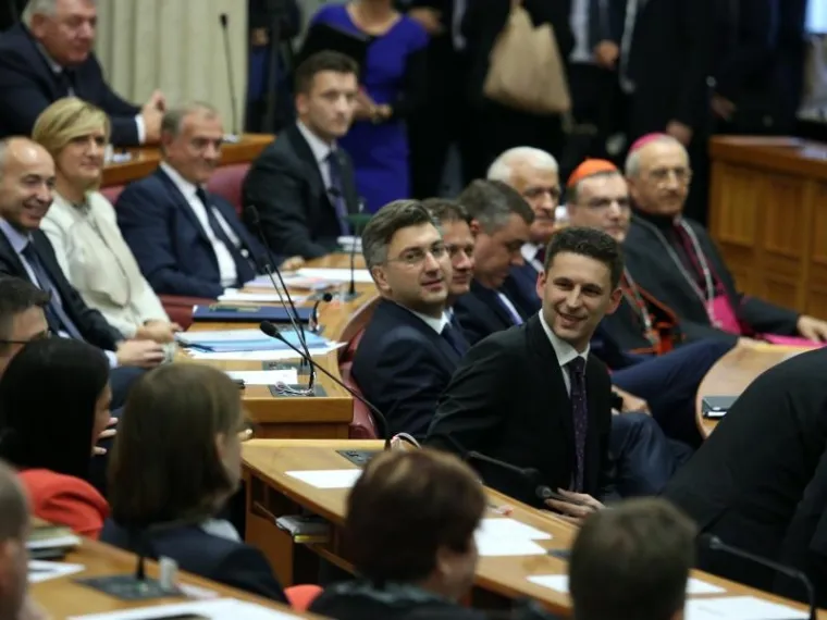 TKO JE SVE DOŠAO: Pogledajte kako je izgledala konstituirajuća sjednica Sabora
