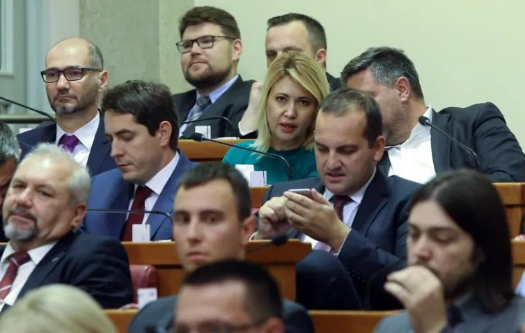 TKO JE SVE DO&Scaron;AO: Pogledajte kako je izgledala konstituirajuća sjednica Sabora