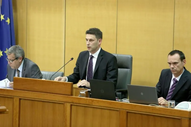 TKO JE SVE DO&Scaron;AO: Pogledajte kako je izgledala konstituirajuća sjednica Sabora