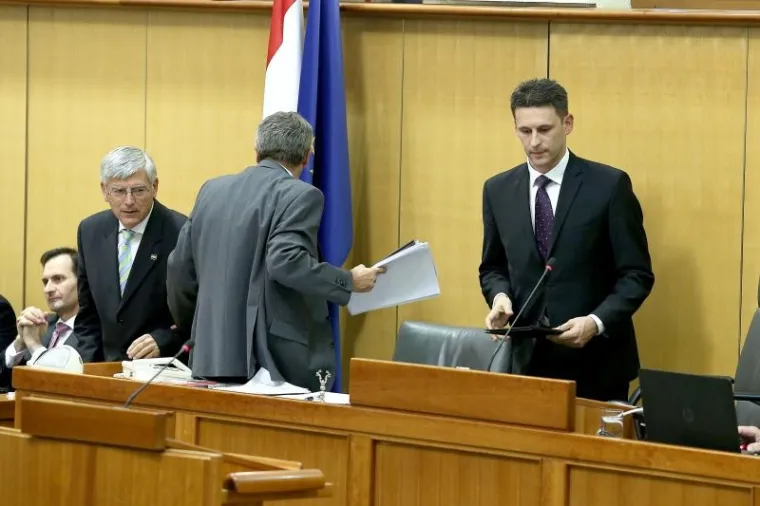 TKO JE SVE DO&Scaron;AO: Pogledajte kako je izgledala konstituirajuća sjednica Sabora