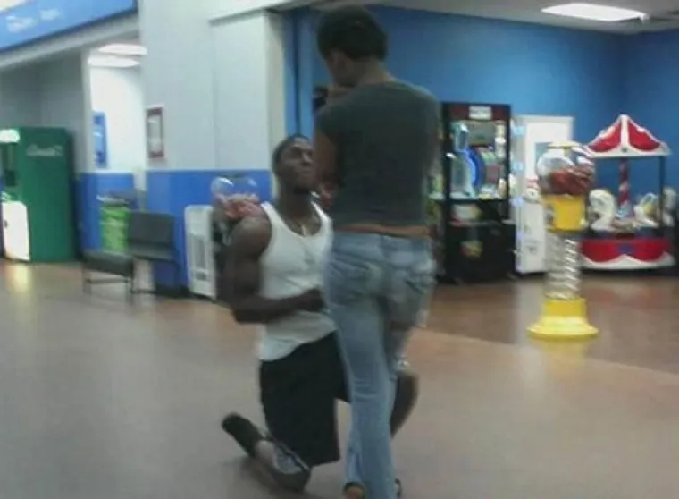 SAMO U AMERICI: Dućan koji se nekima toliko gadi da ne bi niti zakoračili u njega