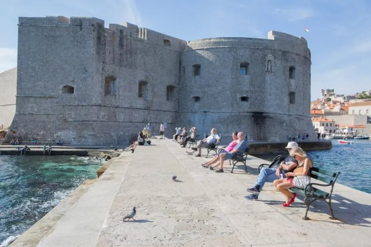 Prema ovim kadrovima ne biste zaključili da je listopad.