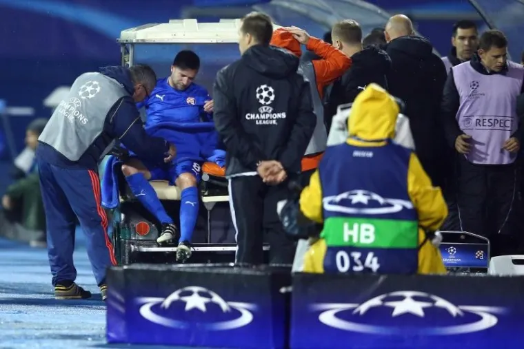 SPEKTAKL NA KI&Scaron;NOM MAKSIMIRU: Osjetite da&scaron;ak atmosfere utakmice Dinama i Seville