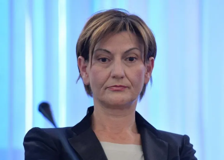 Martina Dalić, rođena 1967. u Velikoj Gorici, predložena je za potpredsjednicu Vlade i ministricu gospodarstva, maloga i srednjega poduzetništva i obrta. Doktorirala na Ekonomskom fakultetu u Splitu. Obnašala je dužnost ministrice financija od prosinca 2010. do prosinca 2011, a prethodno je bila i pomoćnica ministra financija, te državna tajnica u Ministarstvu financija te državna tajnica na čelu Središnjeg državnog ureda za razvojnu strategiju i koordinaciju fondova EU. Od ožujka 2005. do svibnja 2012. bila je član Pregovaračkog tima za pregovore o pristupanju RH Europskoj uniji. Bila je i zamjenica guvernera u Međunarodnoj banci za obnovu i razvoj, a zatim i guvernerica u istom.