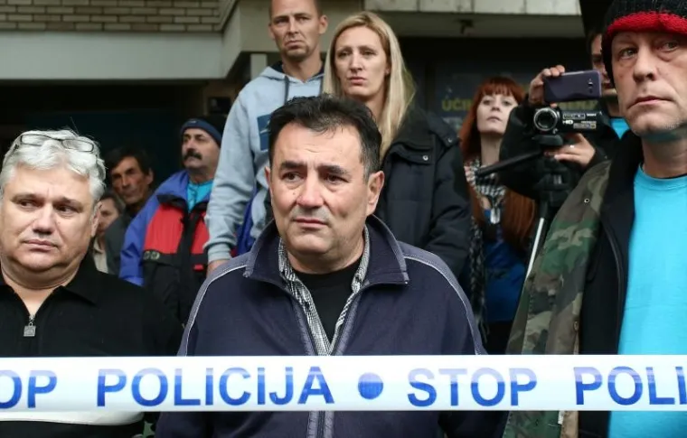 Kaos na deložaciji na Črnomercu