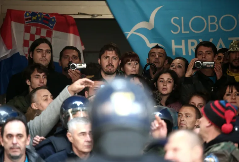 Deložacija obitelji Dukić