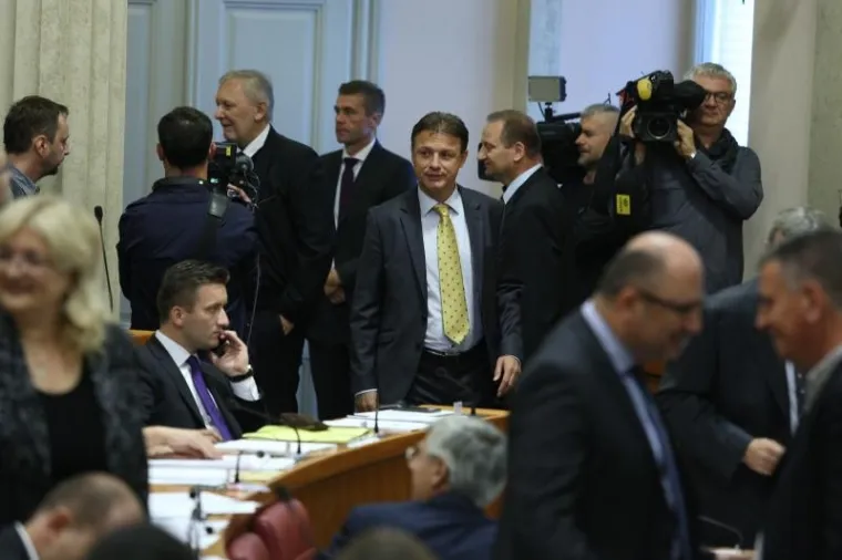 PREDSTAVLJANJE NOVE VLADE: Rasprava u Saboru o Plenkovićevim ministrima i programu