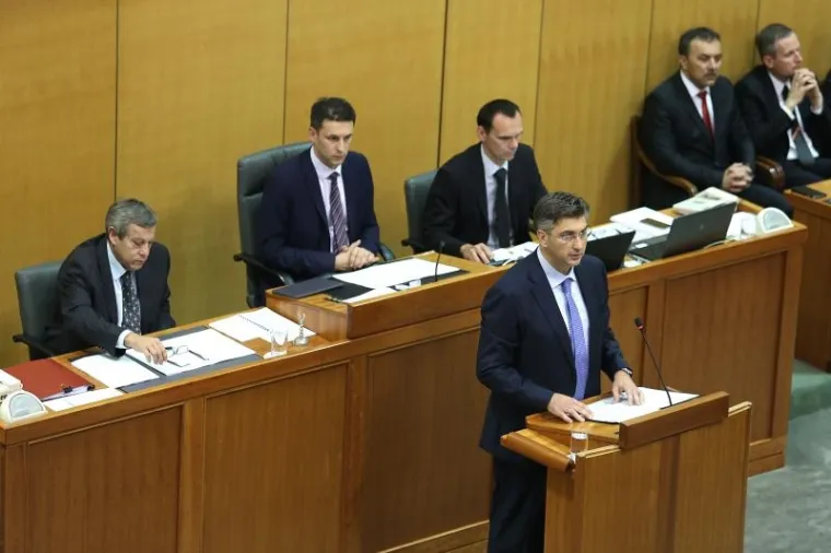 Andrej Plenković u Saboru predstavlja ministre i program nove Vlade RH