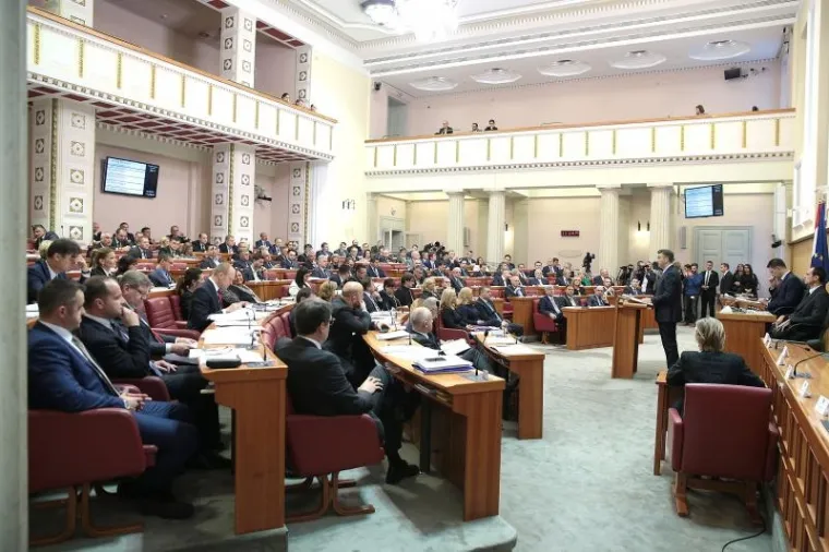 PREDSTAVLJANJE NOVE VLADE: Rasprava u Saboru o Plenkovićevim ministrima i programu