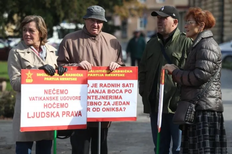 PROSVJED ZA RASKID VATIKANSKIH UGOVORA: Stotinjak okupljenih poručilo: 'Ako vjeruješ, plati pretplatu!'