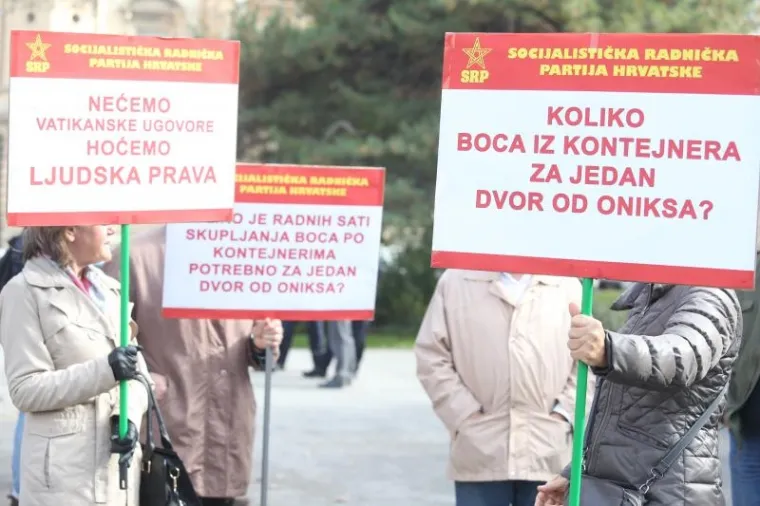 PROSVJED ZA RASKID VATIKANSKIH UGOVORA: Stotinjak okupljenih poručilo: 'Ako vjeruješ, plati pretplatu!'