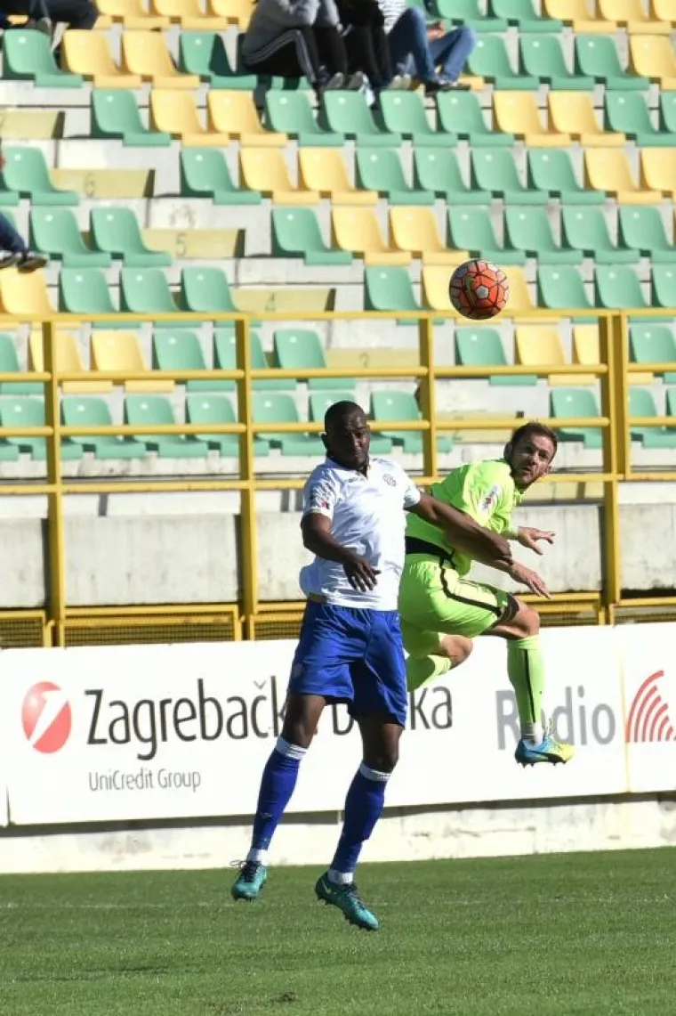 HAJDUK BEZ BODOVA NA ALDO DROSINI: Torcida se nervirala zbog svojih ljubimaca