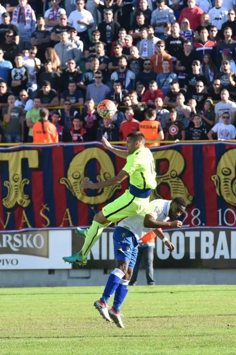 HAJDUK BEZ BODOVA NA ALDO DROSINI: Torcida se nervirala zbog svojih ljubimaca