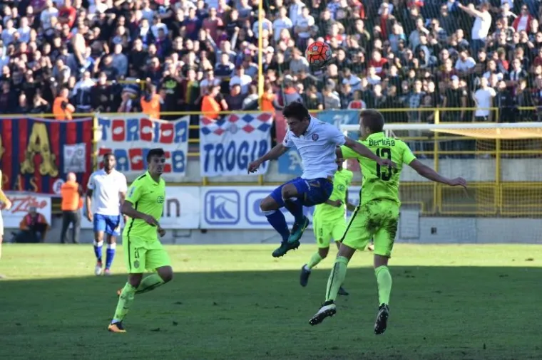 HAJDUK BEZ BODOVA NA ALDO DROSINI: Torcida se nervirala zbog svojih ljubimaca