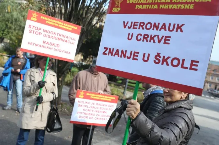 Prosvjed za raskid Vatikanskih ugovora: 'Zbog Crkve je danas vjernike sram priznati da su vjernici'