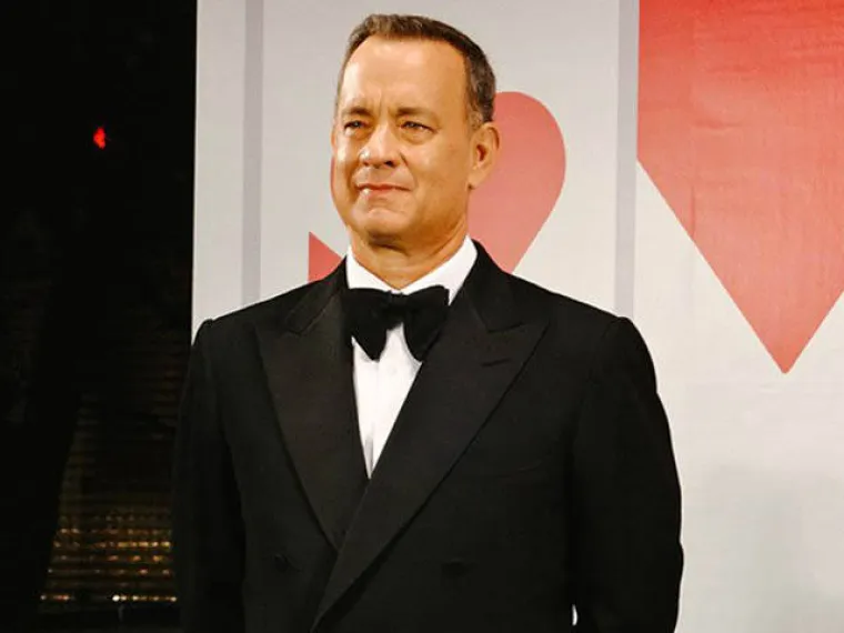 Tom Hanks skuplja stare pisaće mašine. Sve ih pokušava održavati u radnom stanju i poznat je po tome da sa sobom nosi jednu ili dvije kada putuje.