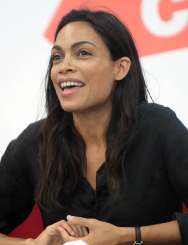 Velika obožavateljica Zvjezdanih staza je i Rosario Dawson koja uz to redovito pohađa i Comic-con jer obožava stripove. Ujedno je i koautorica stripa Occult Crimes Taskforce.