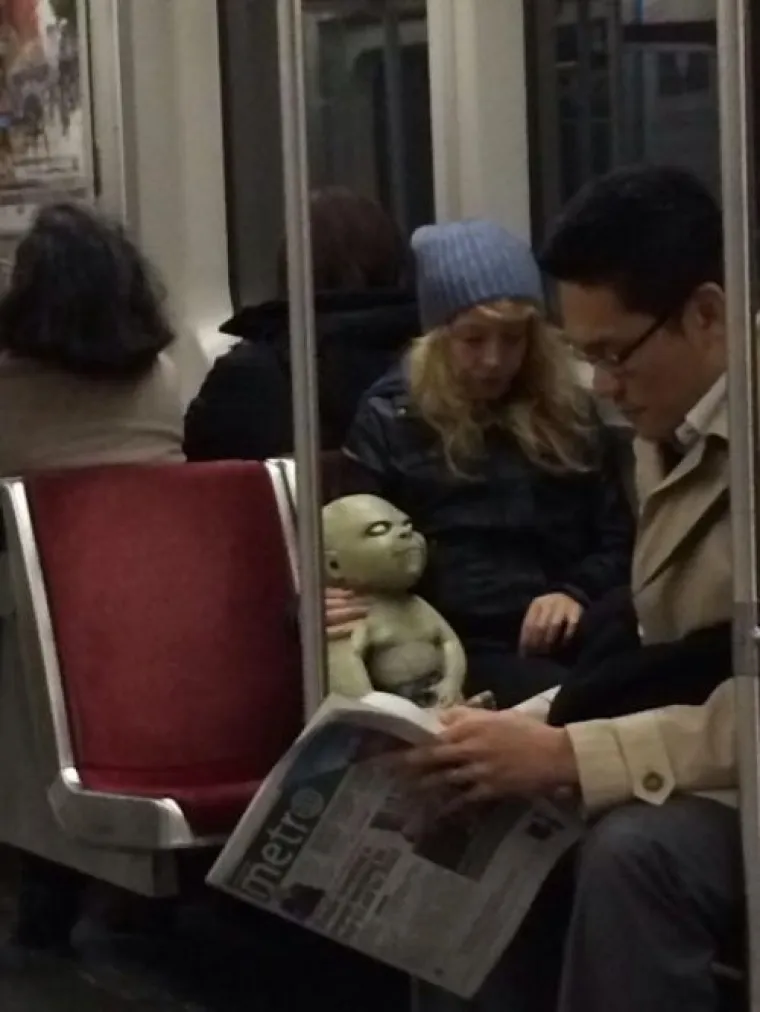 Javni prijevoz može biti prava izložba bizarnosti, a neke od takvih prizora okupili smo u galeriji. Ako ste mislili da u na&scaron;i autobusi i tramvaji puni čudnih prizora, pogledajte &scaron;to se tek događa u ostatku svijeta.