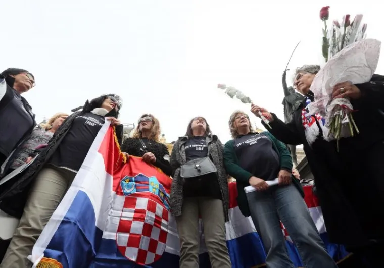 PROSVJED PODR&Scaron;KE HASANBEGOVIĆU: 'Žene u Domovinskom ratu' protive se smjeni ministra kulture