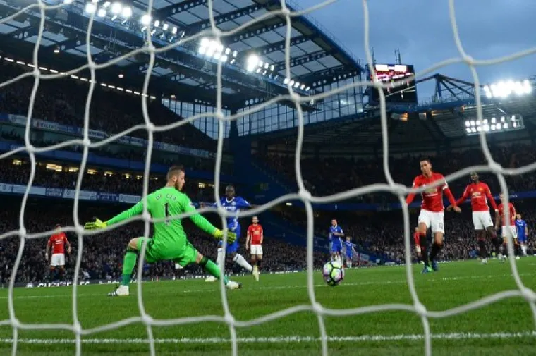 SPEKTAKL U LONDONU: Chelsea nije imao milosti prema svom biv&scaron;em treneru