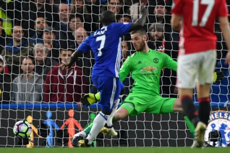 SPEKTAKL U LONDONU: Chelsea nije imao milosti prema svom biv&scaron;em treneru