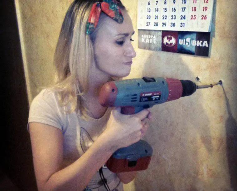 Žene iz galerije na vrlo su jednostavan način dokazale da sve mogu obaviti same i da im ne treba nikakav mu&scaron;karac za kućne popravke, otvaranje tegli ili poslove oko kuće. Njihove vje&scaron;tine na djelu pogledajte u nastavku.