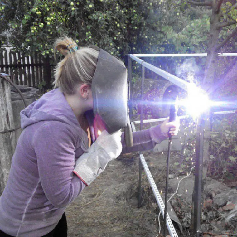 NE ZOVI MALA POLICAJCE: Ne trebaju njima nikakvi mu&scaron;karci, sve one mogu same!