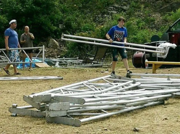 NE ZOVI MALA POLICAJCE: Ne trebaju njima nikakvi mu&scaron;karci, sve one mogu same!