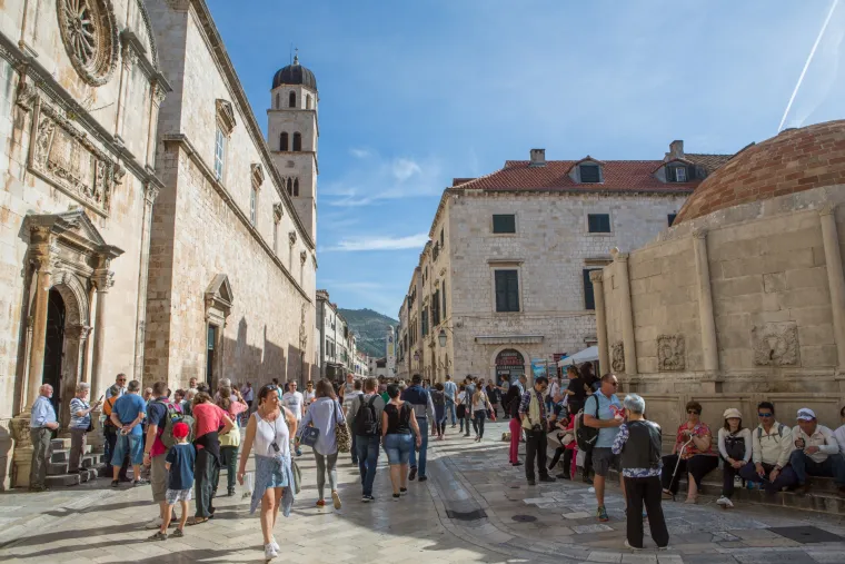 Turisti uživaju u Dubrovniku