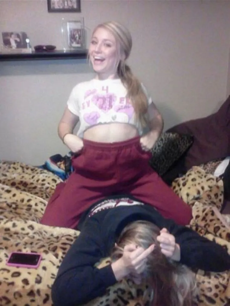 KOJI NEUGODNJAK! I one se pitaju kako su ove fotografije uopće dospjele na internet