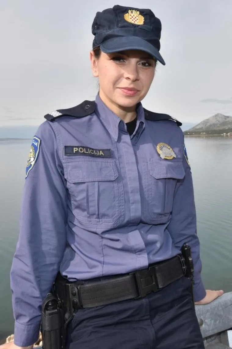 JUNAKINJA IZ OBROVCA: Ona je spasila motociklistu koji je sletio u 15 metara duboku provaliju