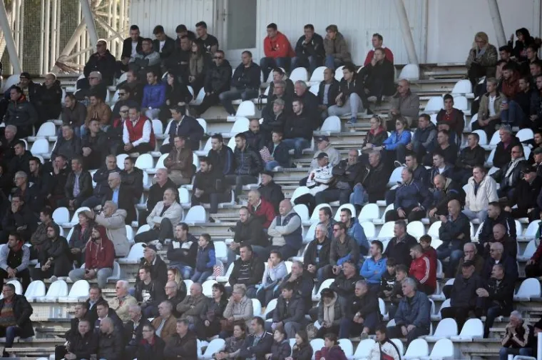 DERBI U KRANJČEVIĆEVOJ: Pogledajte tračak atmosfere s utakmice Lokomotiva-Rijeka