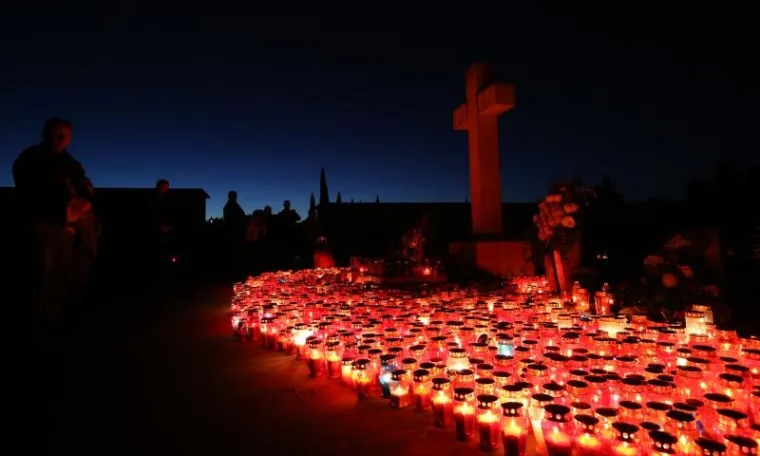 OBI&Scaron;LI GROBOVE SVOJIH NAJMILIJIH: Pogledajte fascinantne prizore s hrvatskih groblja