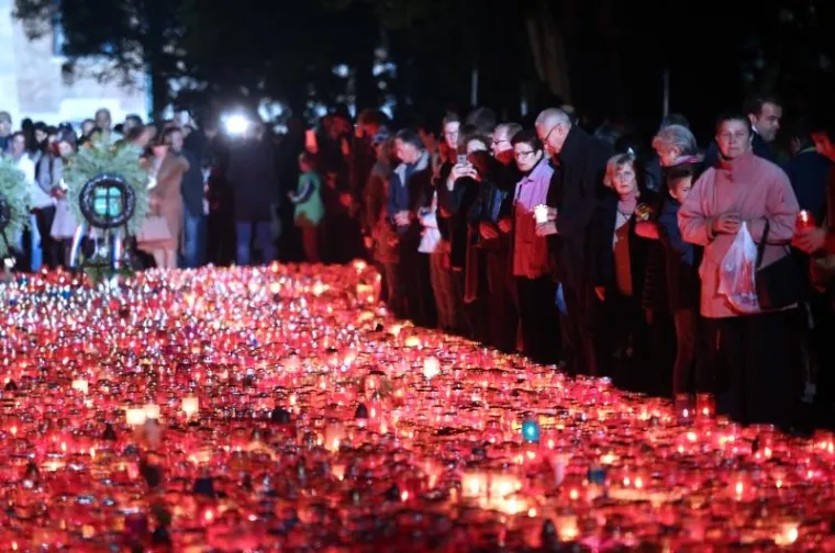 OBI&Scaron;LI GROBOVE SVOJIH NAJMILIJIH: Pogledajte fascinantne prizore s hrvatskih groblja