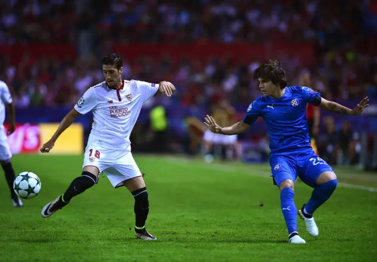 OSJETITE DA&Scaron;AK ATMOSFERE: Ovako je izgledala borba Seville i Dinama na Sanchez-Pizjuanu